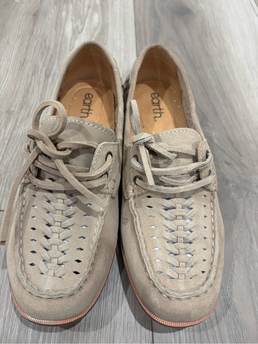 Earth Men's Taupe Suede Woven Lace-Up Boat Shoes